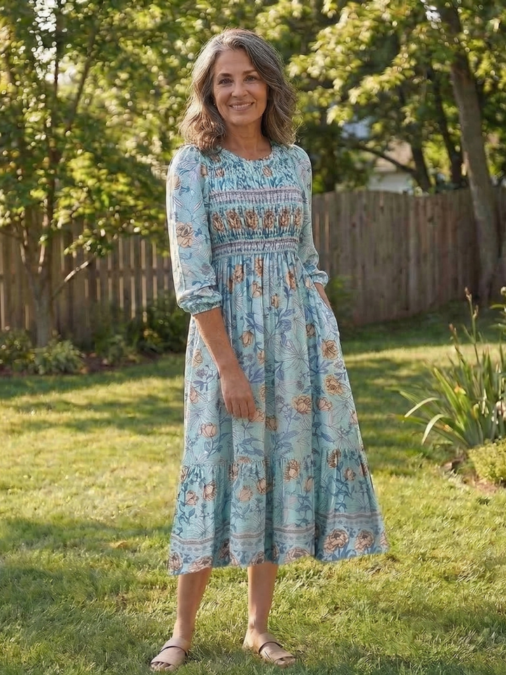 Mariselle | Half Sleeve Smocked Floral Midi Dress