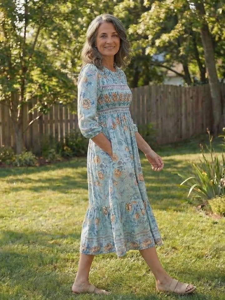 Mariselle | Half Sleeve Smocked Floral Midi Dress